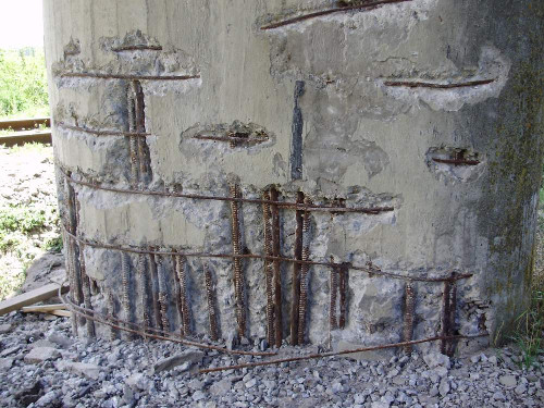 Виды коррозии бетона, способы предотвращения его разрушения